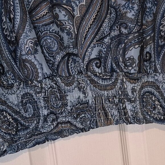 Laura Plus Paisley Ruffled Blouse - Picture 3 of 3